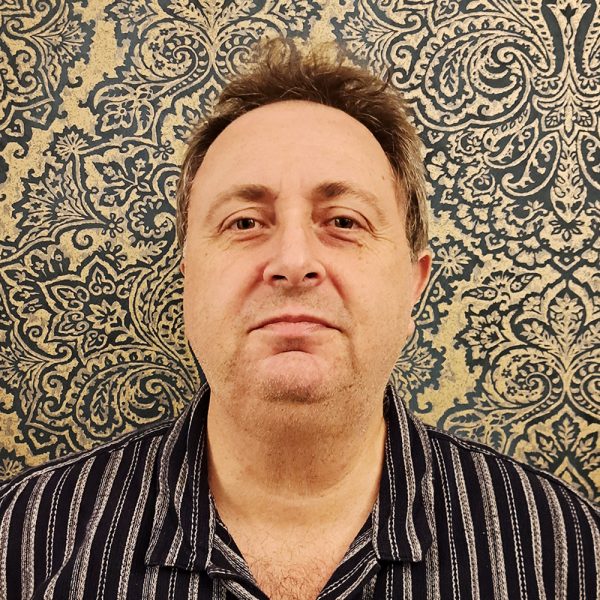 staff_0017_1000022614